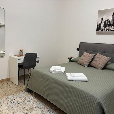 Hotel The Galaxy House Pisa Esterno foto