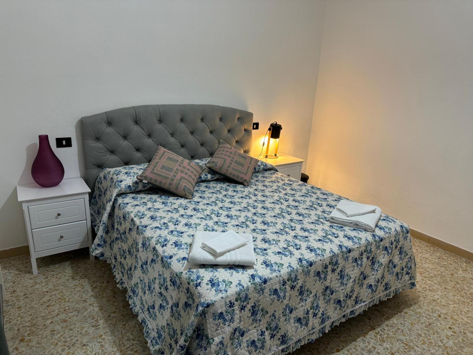 Hotel The Galaxy House Pisa Esterno foto