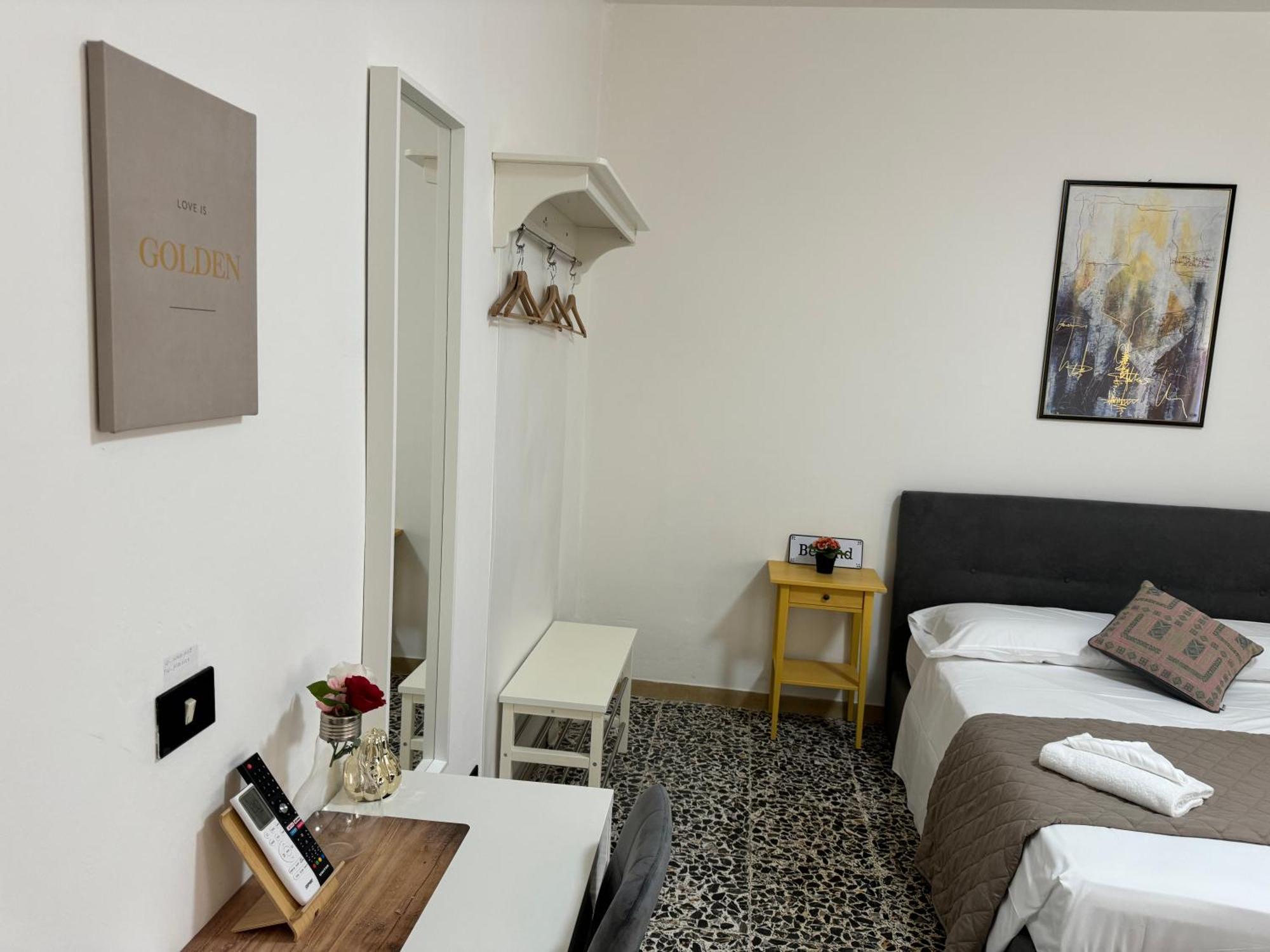 Hotel The Galaxy House Pisa Esterno foto